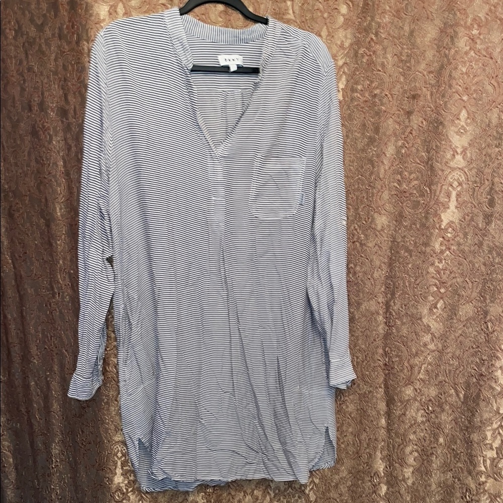 DKNY Monochrome Striped Blouse. Size Large. - Picture 1 of 4